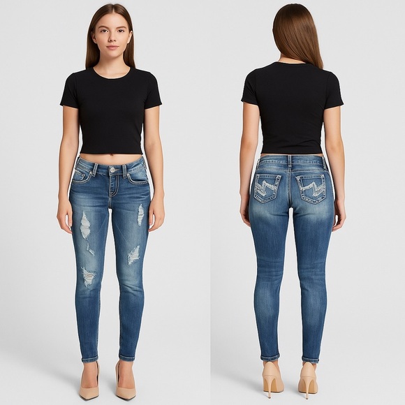 🔥 ALMOST FAMOUS Women’s Low-Rise Distressed Skinny Jeans – Size 3 🔥 - Picture 1 of 13